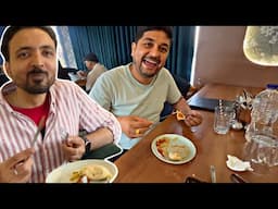 पवन पहाड़ी से मिलने लंदन से पहुचा सब्सक्राइबर, सिखाया मोमो खाने का सही तरीका