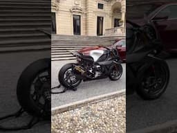 La familia crece 💙 Conoce la nueva BMW Motorrad Concept RR y el BMW Concept Speedtop. #BMWMotorrad