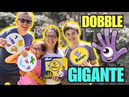 DOBBLE GIGANTE IN GIARDINO: Mega Gioco di Carte Divertente