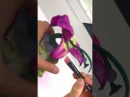 Painting a colorful flower #art #colors #artwork #painting #miniature
