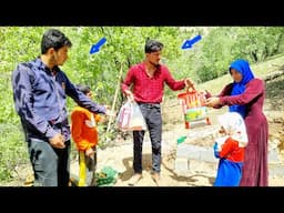 Afshin, though poor, helps the poor nomadic family ❤
