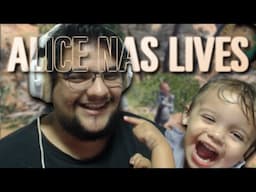 Alice nas lives pra ela não pensar "pq tem varios videos do Antonio pequeno e meu não tem nenhum?"