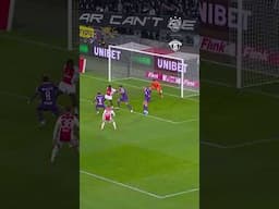 Ajax team goal vs Sparta. That Taylor backheel assist…👀