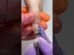 What’s hiding under the gel nails? 🌭🥗🥪🍕🍖🍗🍰