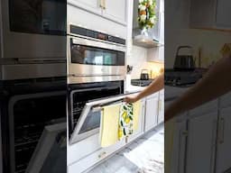 Oven cleaning hack you need to know #cleaningmotivation #cleaninghacks