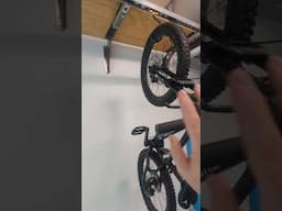 Testing out Gearblocks' latest swivel hook. Great design!