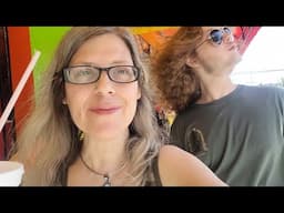 Thrifting & Eating Streetfood in Mexico