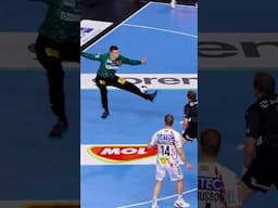 Saving this in a final 🥵 #handball #håndbold #ehffinal4 #clm