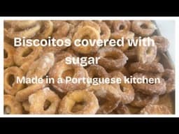 Biscoitos covered with sugar
