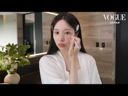 TWICE ミナ、オフの日のナチュラルメイク＆スキンケアルーティンを公開！ | Beauty Secret | VOGUE JAPAN & SK-II
