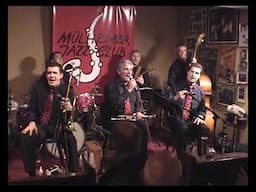 Vintage Jazzmen play "Eh, La Bas"