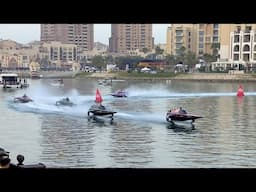 Elektrikli teknelerden hiper arabalara, Katar'daki motor sporları kalp atışlarını hızlandırıyor