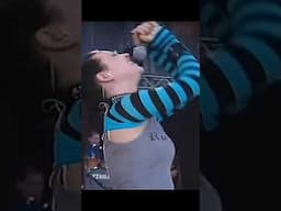 Amy Lee's jaded GROWL | Evanescence