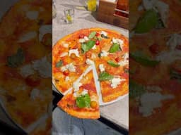 Best Pizza in Delhi | Award-Winning Thin Crust | Episode 1 of Must Try Restaurants #ytshorts #pizza