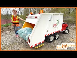 Trash route with kids rear load garbage truck and trash truck toys. Educational | Kid Crew