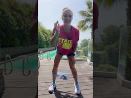 Esercizi per le gambe con l’elastico: tonifica ovunque tu sia! 🔥💪