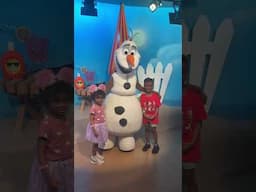 Meeting Olaf at Disney World | Warm Hugs with Frozen’s Snowman! #disney #frozen #olaffrozen