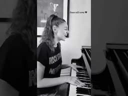 Learned this in 5 mins #acousticcovers #demilovato #stonecold #singing #pianocover