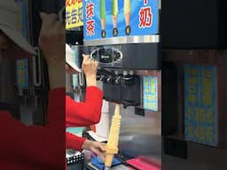 MUST TRY LONGEST ICE CREAM at Taiwan Night Market #taiwan #trending #viral #shorts #youtube #short