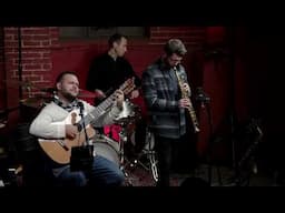 This Brazilian Ballad Hit Hard… “De Ton Pra Tom” Live in Austin