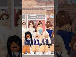 We all did this dance trend!! 😍💃 #berryave #berryavenue #bloxburg #roblox #robloxrp #brookhaven