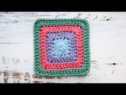 🧶 How to Crochet a Super Solid Seamless Granny Square | Seamless Color Change!