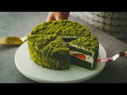 Bite into Spring! 🌸 The Ultimate Matcha Strawberry Cream Cake Recipe