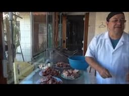 FEIJOADA COM CARNES FRESCAS. ISSO DÁ MUITO CERTO E FICA IGUALZINHA A OUTRA OU ATÉ MELHOR.