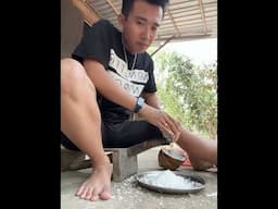 Nạo dừa xong rớt cái nách luôn mà trái có 2k 😂😂