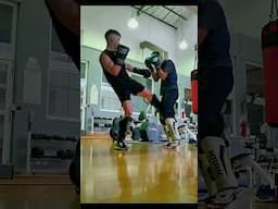 Mente sana en cuerpo sano 🥊 Sesión de sparring de hoy con el mejor profe