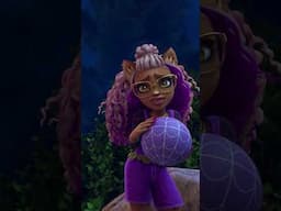 ¡La salsa secreta de Clawdeen y las travesuras del hombre lobo! 🐺🏀 | Monster High Spain #shorts