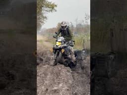 Grindeando que es gerundio 😎 🎥 Gracias a remy_gsa_rally (IG) #BMWMotorrad #SpiritOfGS #R1250GS