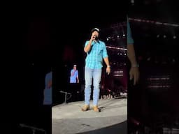 You never what’s gonna happen at #FarmTour2025! #HeresToTheFarmer #OnTour