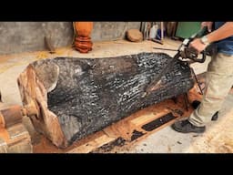 Working With A Wood Lathe Is Extremely Dangerous- Using A Burnt Tree Stump To Make 2 Beautiful Vases