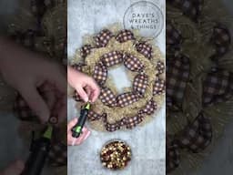 Highland Cow Themed Wreath - Shorts - Folded Ruffle Wreath DIY - #wreath @DavesWreaths