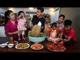 Easy homestyle cooking / Durian fruit, Mud crabs, Shrimp, Veggies cook for dinner