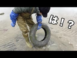 砂浜のタイヤの中に高級食材がつまってた！！！