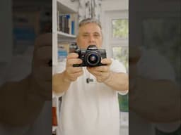 Minolta 7000 - the first 35mm SLR camera with autofocus built into the body!