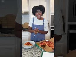 I’m nosy! I wanna hear your weirdest pizza toppings/sauces in the comments!