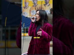 she asks to sing What's Up and this singer steals the show