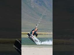 Flowing out of this moon slide / kiteboarding