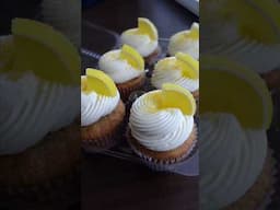 This is Exactly Why I Would Never Write a Baking Recipe Book | #cakedecorating