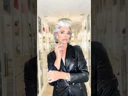 1990’s ARE BACK 🖤🔥🖤🔥| Nikol Johnson #versace #grayhair
