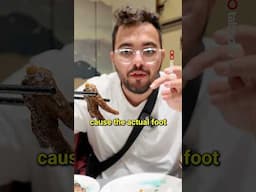 Eating a Chicken Head in China 🇨🇳