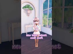 NEW CODE IN DRESS TO IMPRESS HELMET - PETAL UPDATE 🌸💞 #roblox #dresstoimpress #dti
