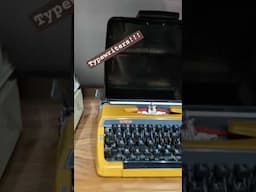 Typewriters! Swoon!! #typewriter #font