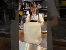 Ice cube grill cleaning 🧊 巨大氷で鉄板掃除