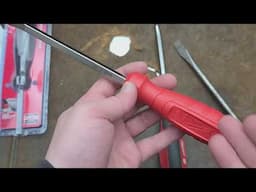 Milwaukee Super Duty Demolition Screw Driver/Chisel/Pry Bar Review