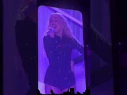 #sabrinacarpenter covers "It's Raining Men" by The Weather Girls #primaverasound
