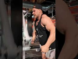 STANDING MACHINE FLY | CHEST ISOLATION